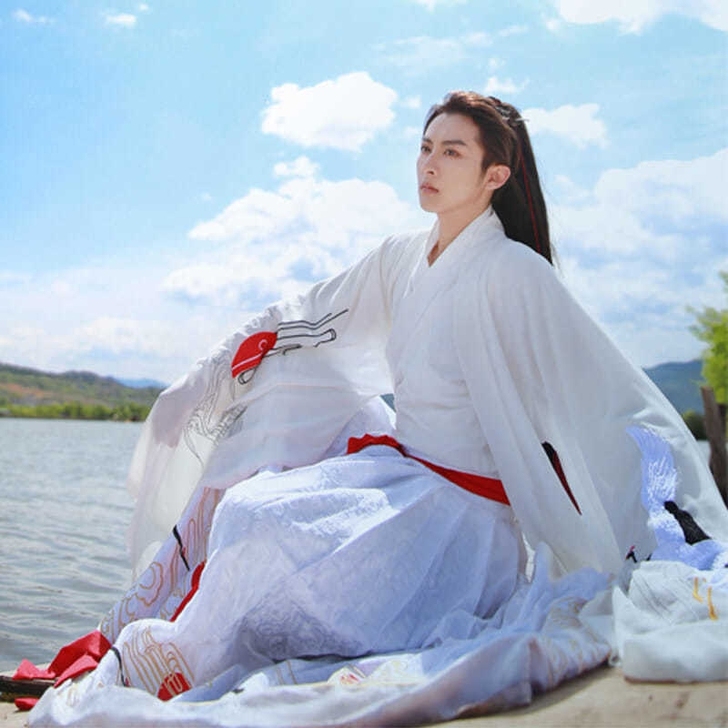 汉服，仙鹤  感兴趣的话点##amp；ld...