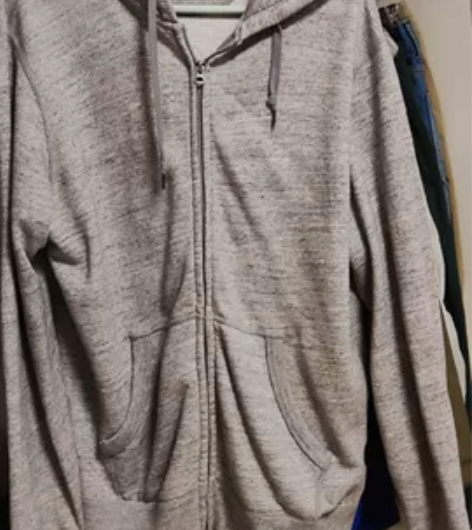 男卫衣，175  l优衣库。运动外套 感兴...