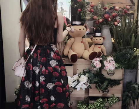 BV原创春夏高腰玫瑰复古文艺印花碎花海边度...