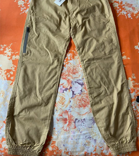 男士全新休闲裤，喜欢入手…… 感兴趣的话点...