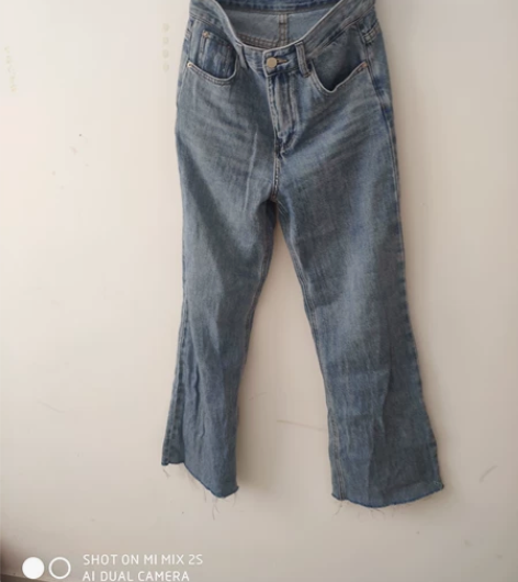 阔腿牛仔裤M码2尺1左右腰围70左右，面料...