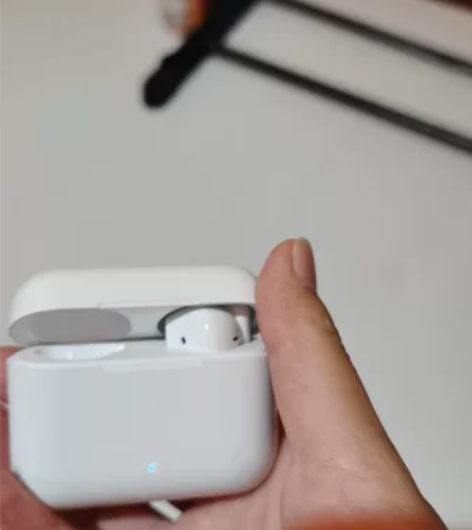 荣耀耳机E X2九成新 京东入正品耳机仓4...