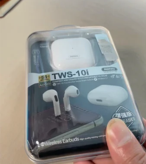 睿量REMAX全新正品库存蓝牙耳机，未拆封...