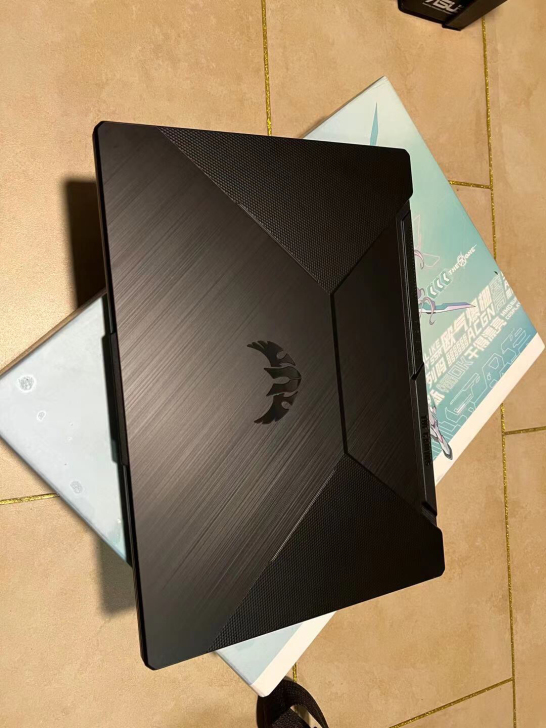 1660ti显卡飞行堡垒8 16G 512...