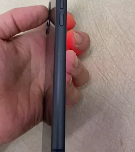 自用苹果11，128g，成色还可以，正常磨...