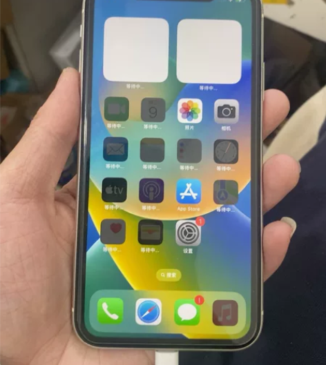 苹果11 128g 国行 颜色：白色 纯原...