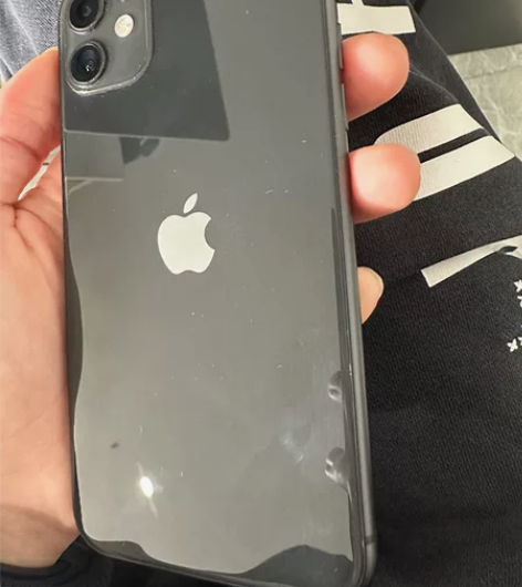 苹果11 无任何剐镲 要的可面谈快递都可以...