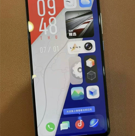 vivo手机二手很新便宜出可打王者吃鸡工作...