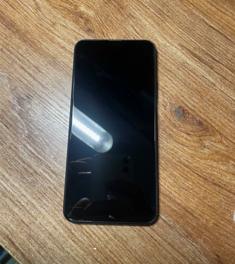 荣耀9xpro，6+64，换过后盖，电池很...