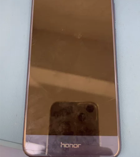 荣耀8总成60包邮外屏碎 感兴趣的话点“我...