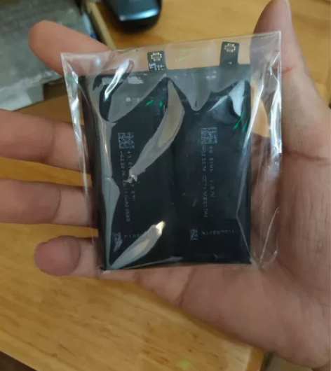 出一黑鲨4por原装电池,99新用了半年,...