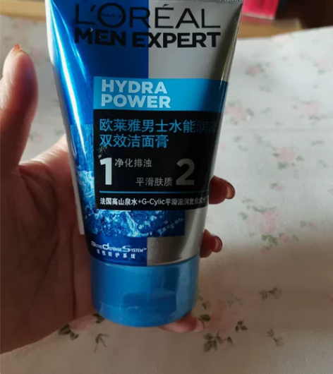欧莱雅(LOREAL)男士水能润泽双效洁面...