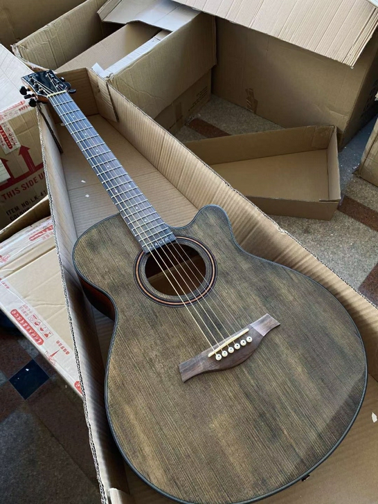 吐血福利！清仓处理全新吉他单板民谣吉他初学...