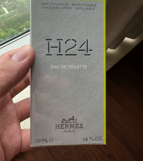 未开封的爱马仕H24香水，属于中性款，男生...