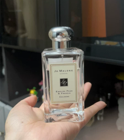 祖玛珑英国梨香水100ml 有两瓶一样的...