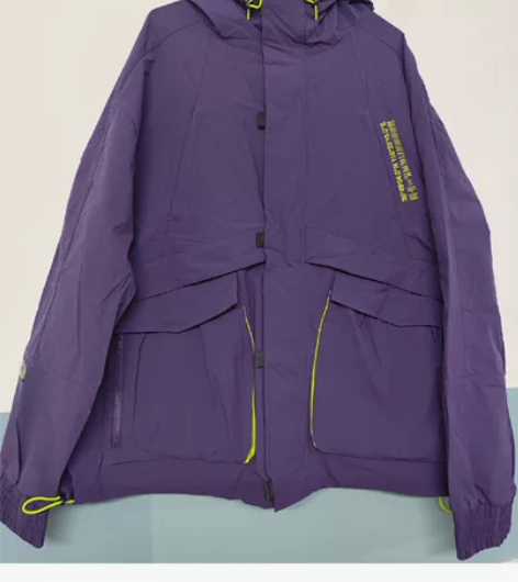 李宁正品运动舒适潮流男风衣,99成新,衣服...