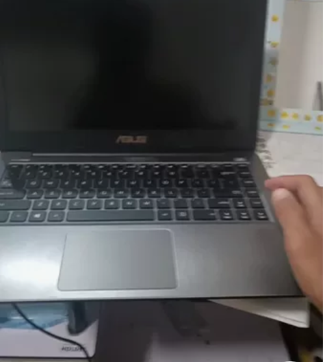 华硕E403N笔记本电脑  媳妇自用闲置笔...