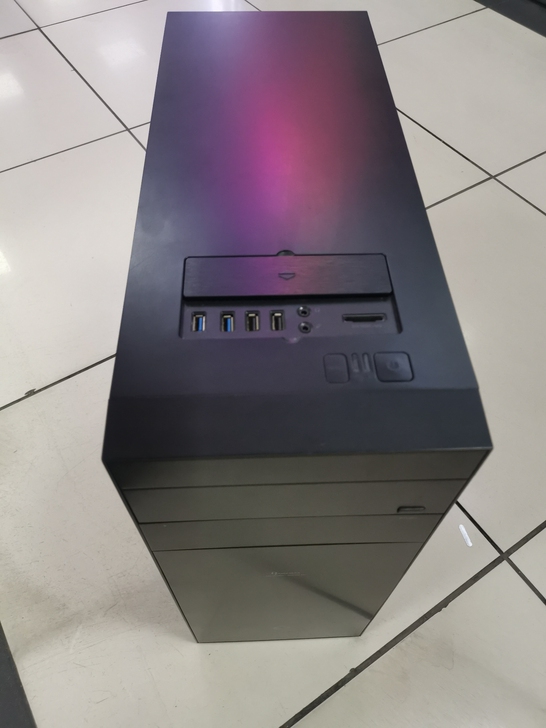 游戏帝国（GAMEMAX）轻风健侠全塔机箱...