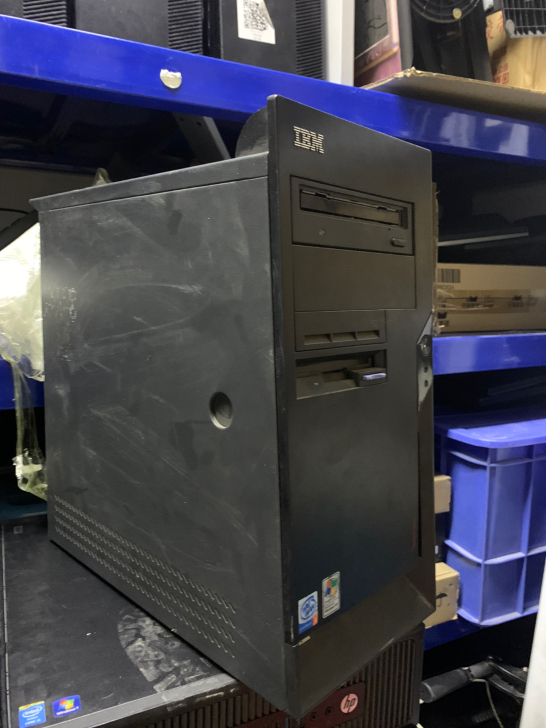 IBM 台式机电脑主机，机箱很重、不包邮，...
