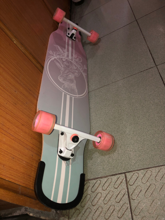 一百多买的、出去滑了一次、