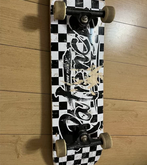 出DBH滑板，官网360入，没时间玩了，现...