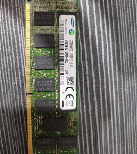 三星服务器内存 32D  ddr3  12...