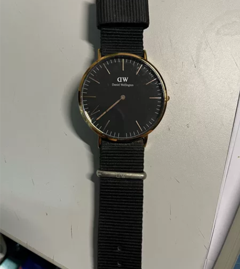 dw手表 正品 几年前买的 很久没带了 应...