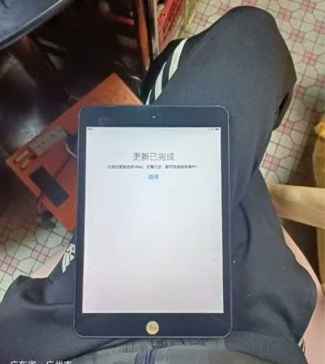苹果iPad mini。外观成色漂亮，屏幕...