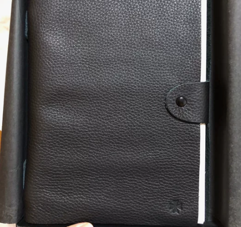 江诗丹顿整张皮顶级笔记本 材质柔软，纸张质...