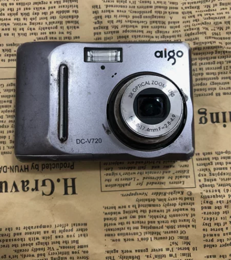 爱国者v720数码相机 成色如图 实图发货...