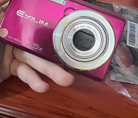 卡西欧卡片相机，樱桃红！用过一次闲置！48...