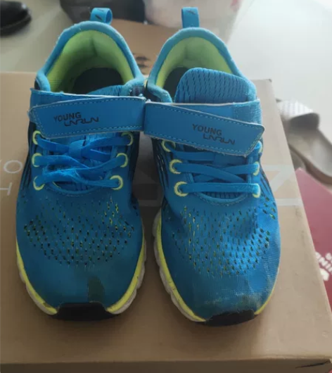 李宁33码夏季运动鞋,现低价19出售 感兴...