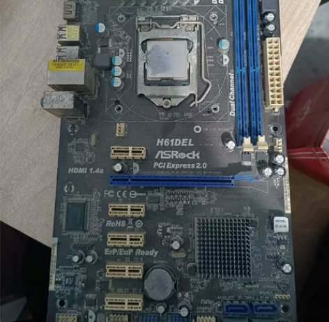 i32100/h61板U，带挡板，好像有个...