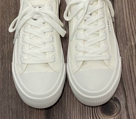 全新未使用断码清仓 码数35-40 飞跃小...