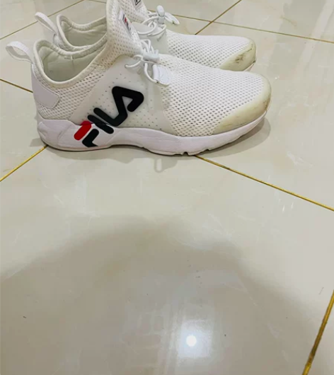 斐乐儿童白色运动鞋，3Y.斐乐儿童网面运动...