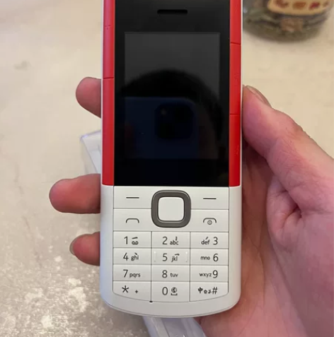 诺基亚5710 仅拆成色 同城出售 喜欢的...