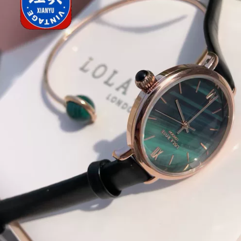 套装一个手表配一个手镯都是原厂货天猫同货源...