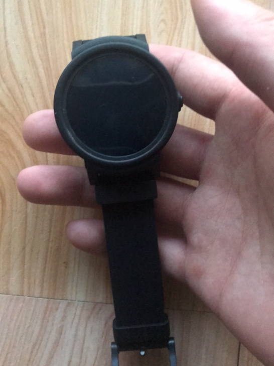 Ticwatch e 智能手表 没有包装盒...
