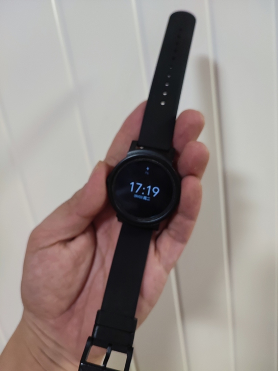 ticwatch手表，200房山自提。快递...