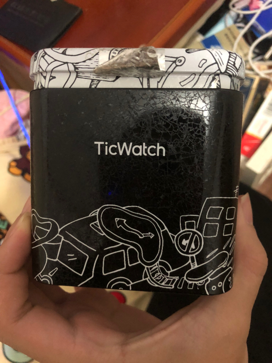 TicWatch 手表 表面擦伤低价出售