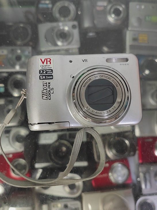 尼康Nikon L5 CCD数码相机150元