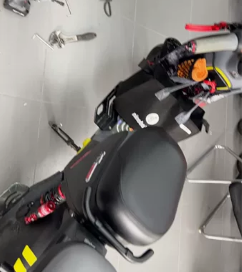 出售21年8月买的九号b110p电动车，改...