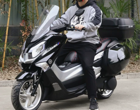 2021新摩托踏板摩托车猛兽电喷国4四15...