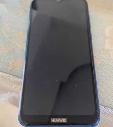 华为畅想9e 4+64G 功能完好 充电...