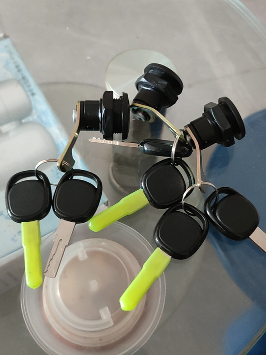 哈啰电动车后备箱套锁  原厂货，看质量做工...