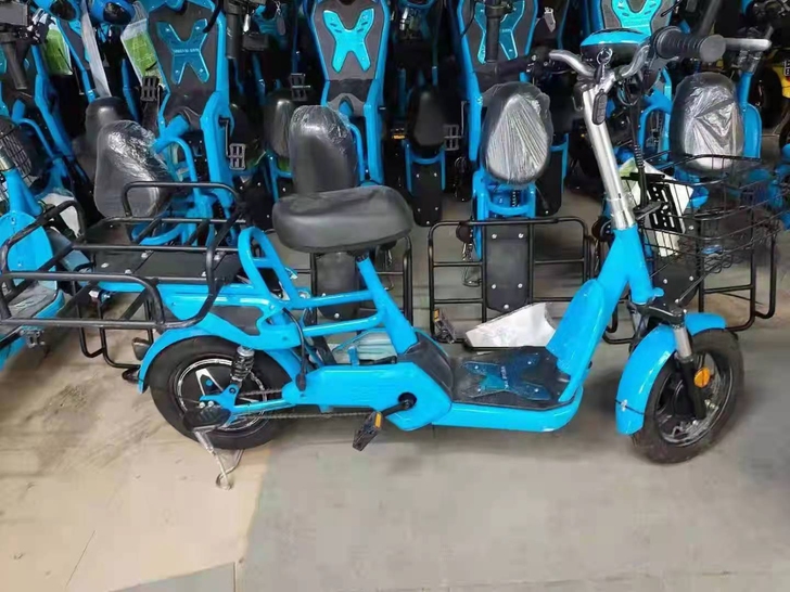 全新电动车，电池也是全新的。现优惠价出售，...