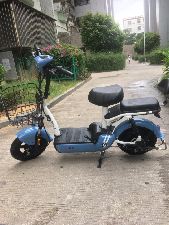 台铃电动车。新国标48伏12安，非常好开，...