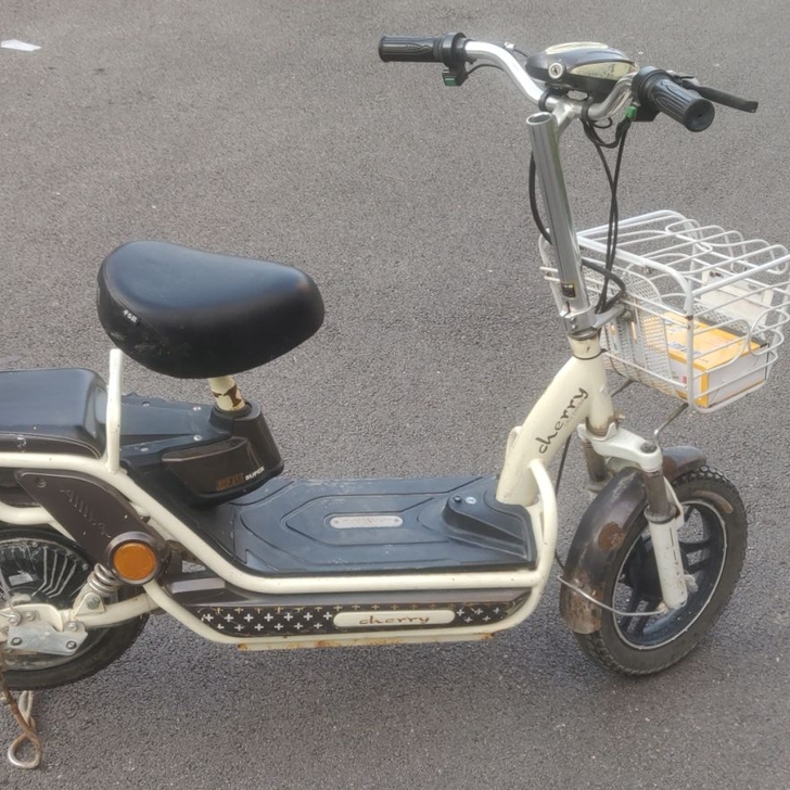 便宜出爱玛电动车 台铃电动车