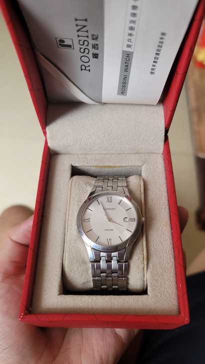 罗西尼石英表，最近找东西翻出来的，没电了，...