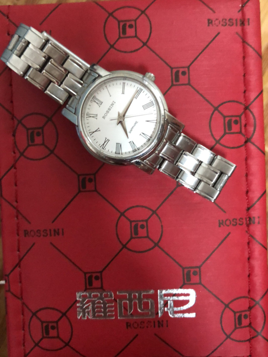 罗西尼手表，专柜买的，记得是7夕做活动的时...